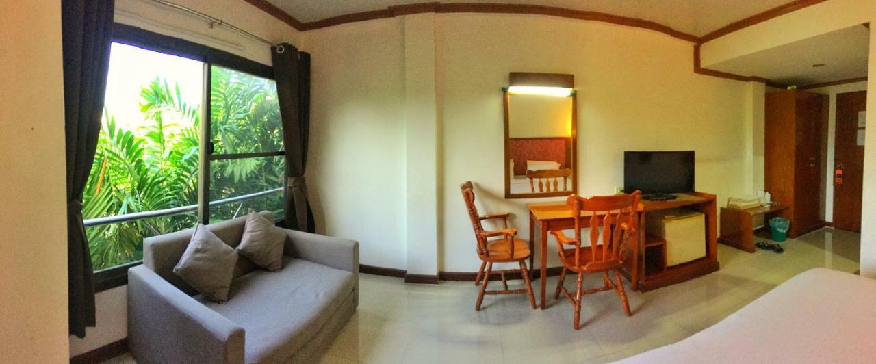 Phimai Inn Hotel Buitenkant foto